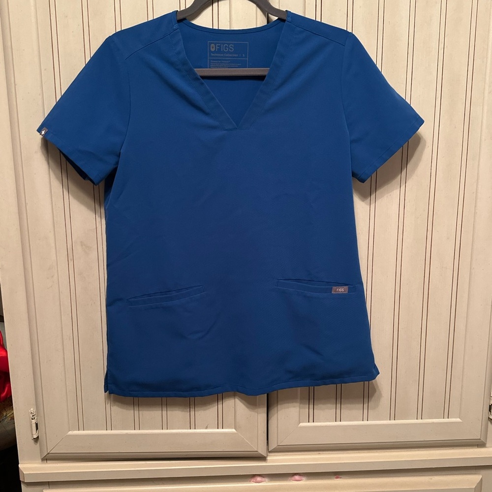 Figs Women's Scrub Set in Royal Blue